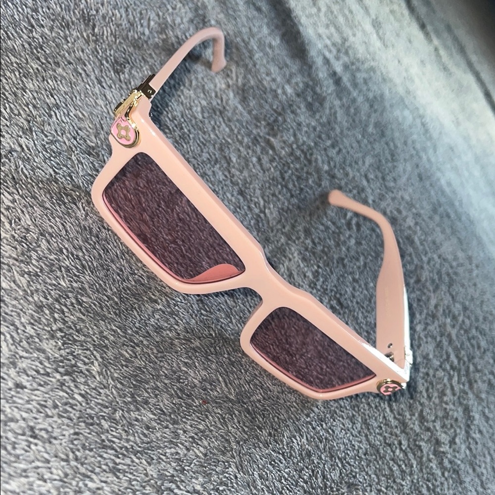 Pink Sunglasses with Floral Detail